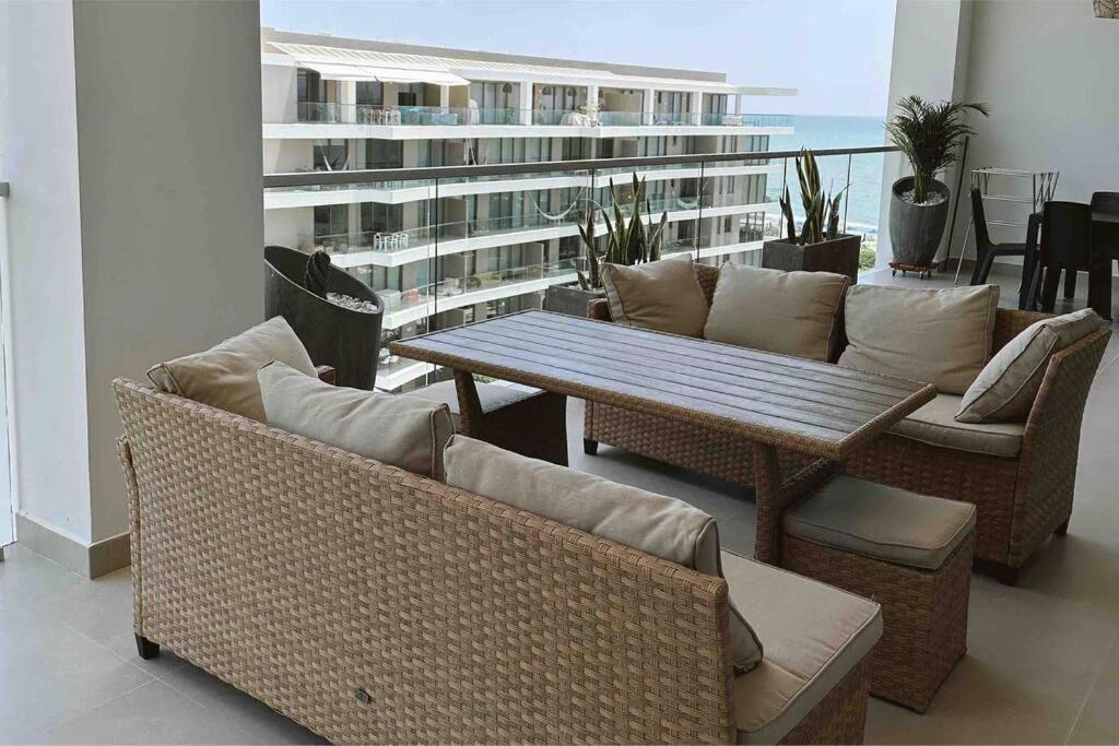 Apartamento Lujoso Penthouse - Vista Al Mar - Playa Privada Cartagena Exterior foto